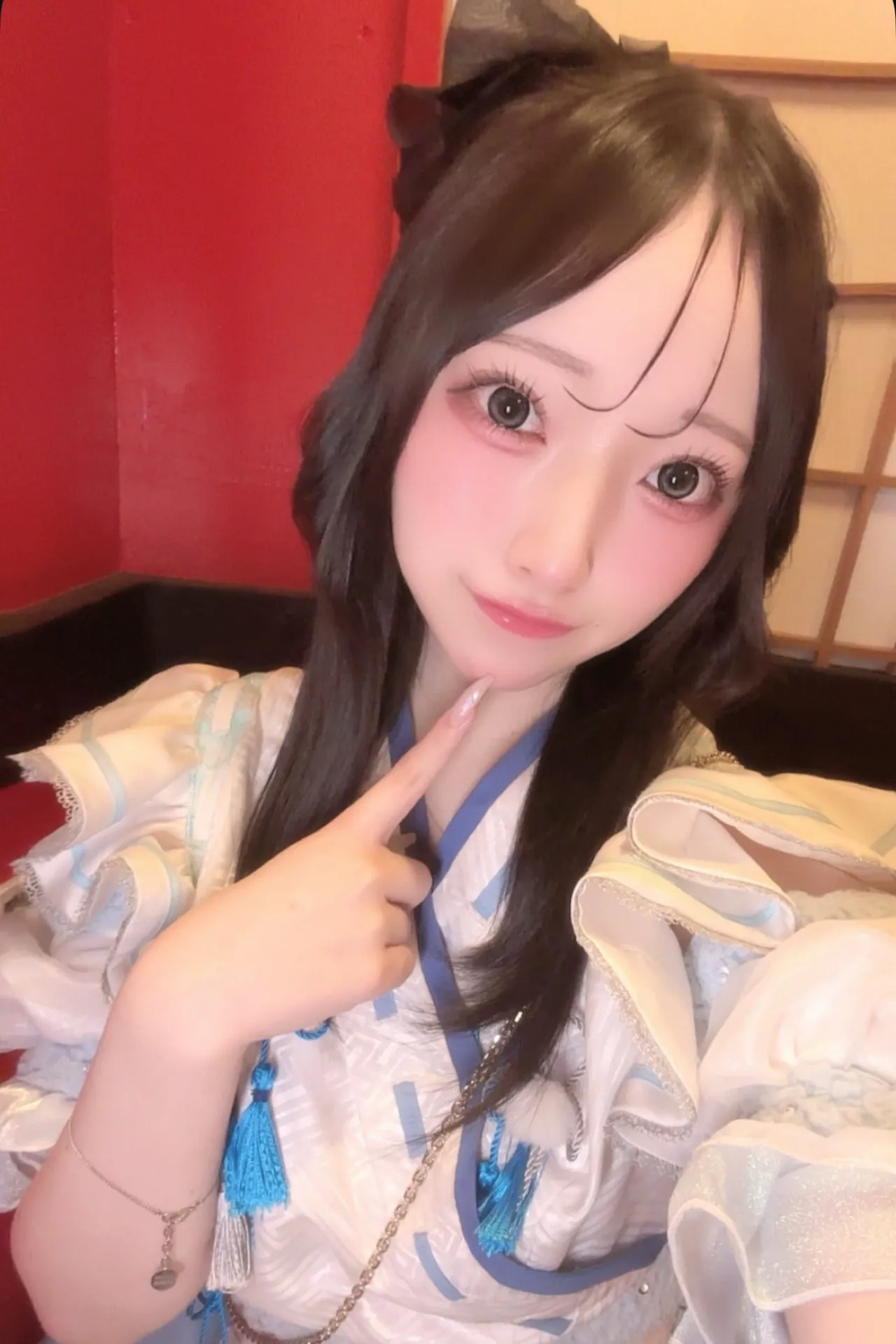 飲みの帰り道にこんな選択肢があるなんて —— <br>歌舞伎町『巫女喫茶』で体験した『大人の寄り道』